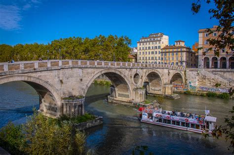 The great bridges of Rome told with passion by Around Rome